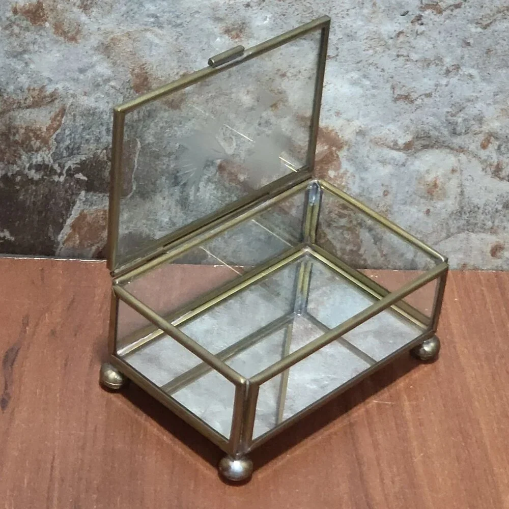 Vintage Trinket Box Hinged Lid Etched Bird Flower Glass Brass Trim Footed Jewelr